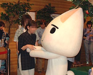 Ⴂj